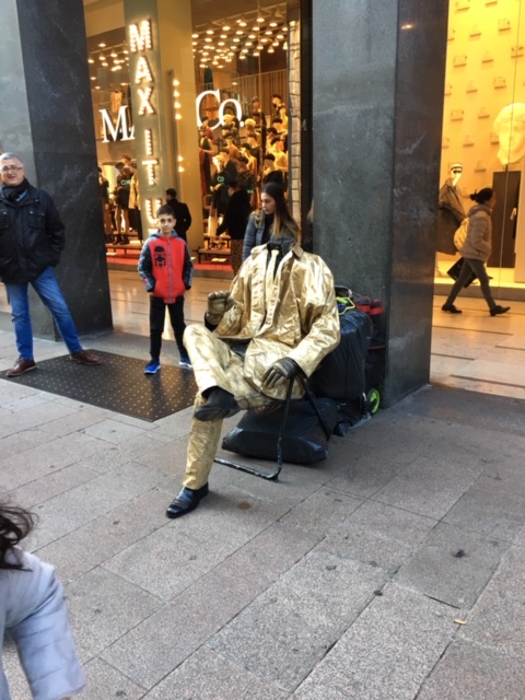 street performer.JPG